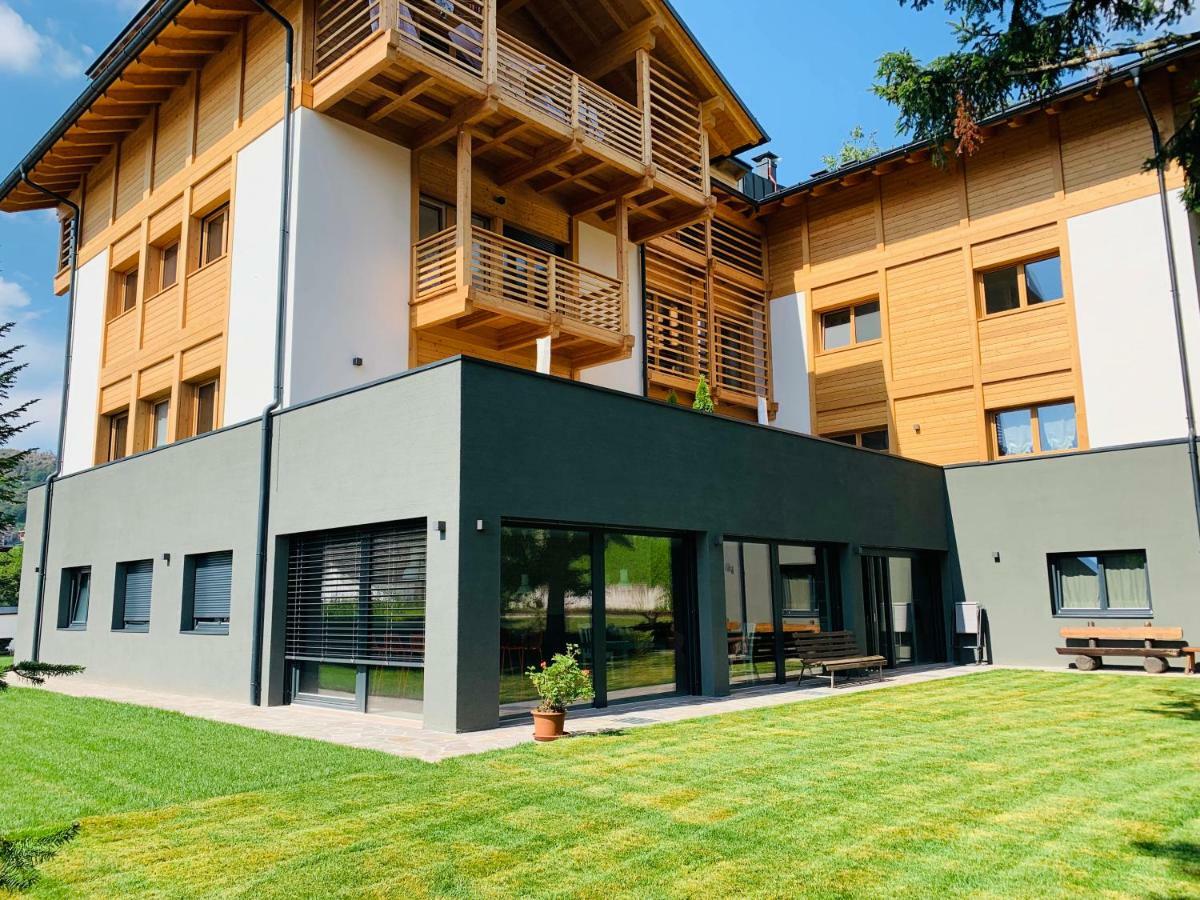 Appartamenti E B&B Casa Ester Baselga di Pinè Eksteriør billede